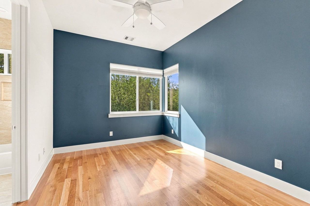 2817 St Emanuel St - Photo 6 of 26