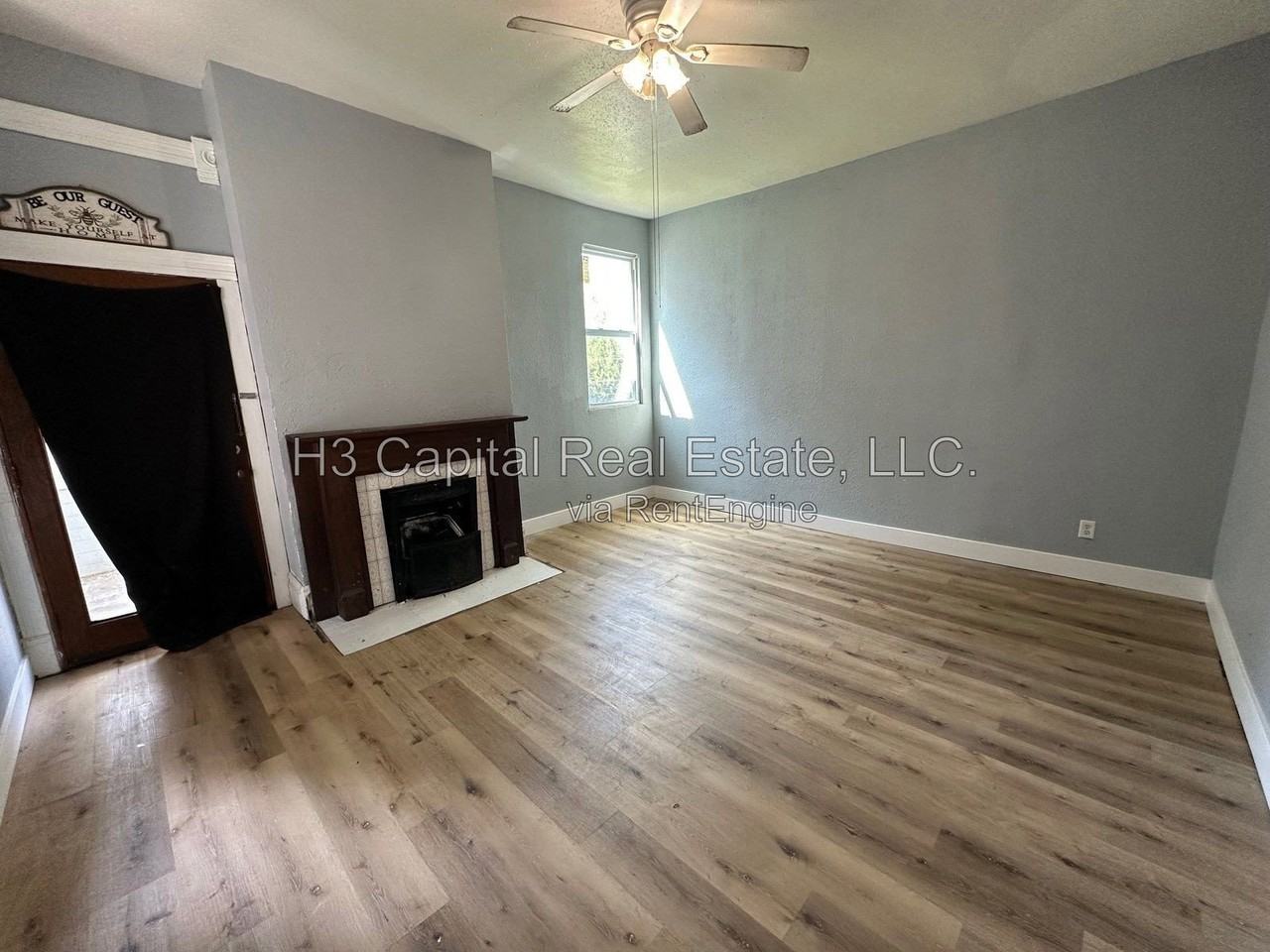 821 Alby St #B - Photo 2 of 10