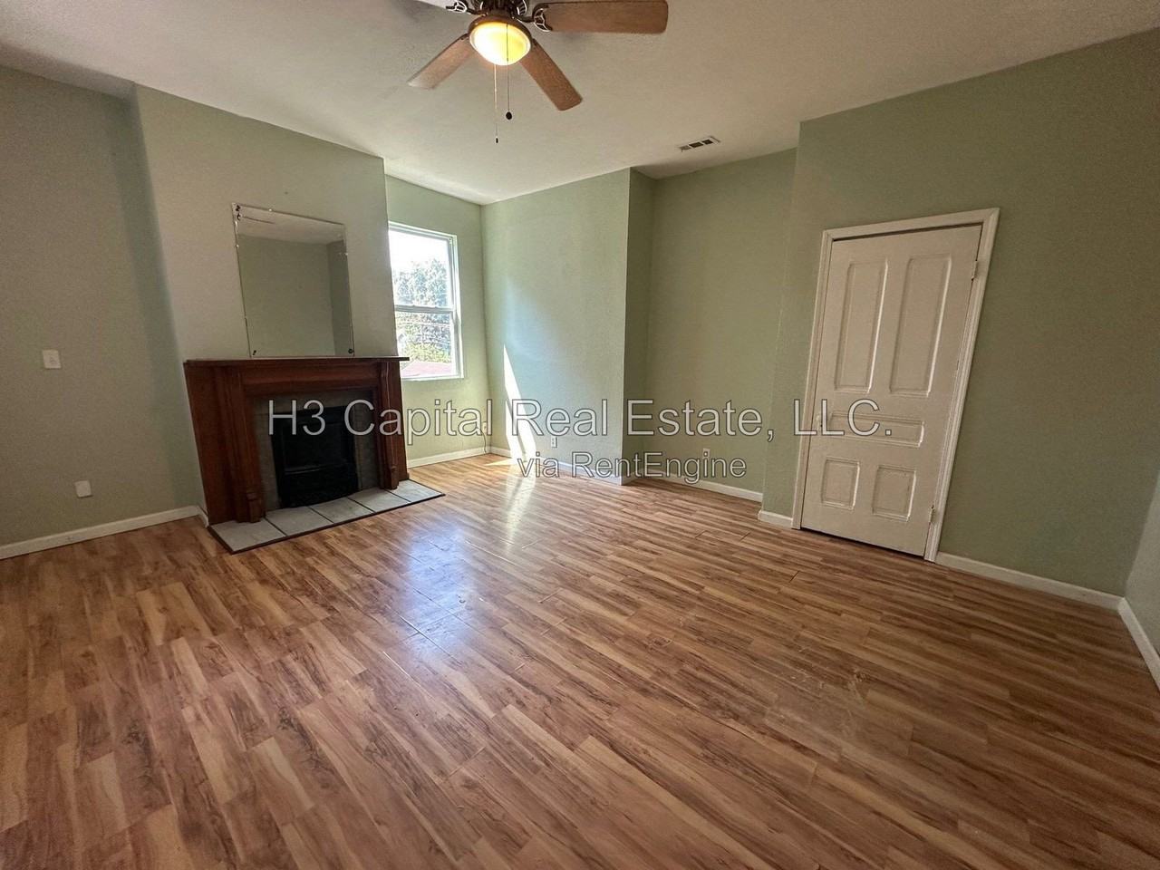 821 Alby St #B - Photo 4 of 10
