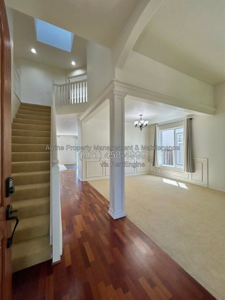 13390 Nw Hogan St - Photo 2 of 50