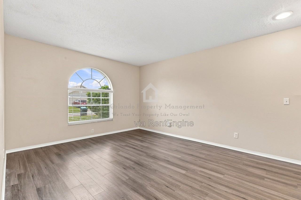 12827 Downstream Cir - Photo 5 of 40