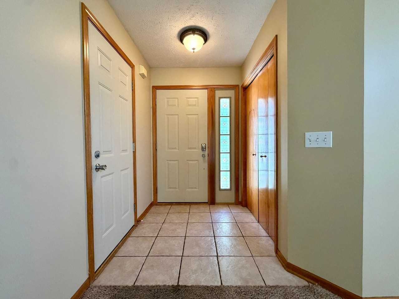 5653 E Grove Dr Se - Photo 4 of 28
