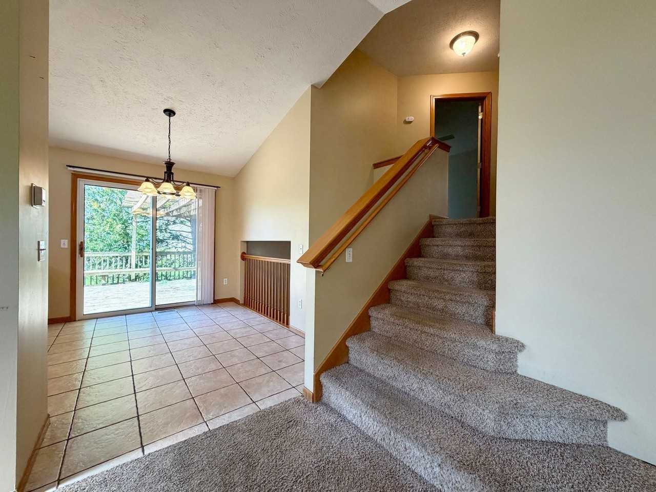 5653 E Grove Dr Se - Photo 7 of 28