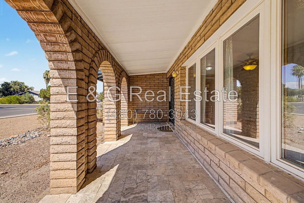 5403 S Heather Dr - Photo 4 of 33