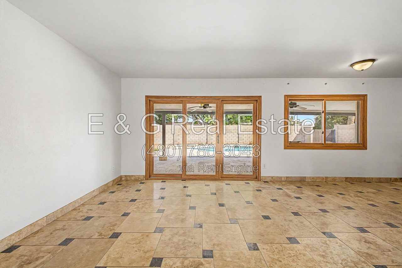 5403 S Heather Dr - Photo 7 of 33