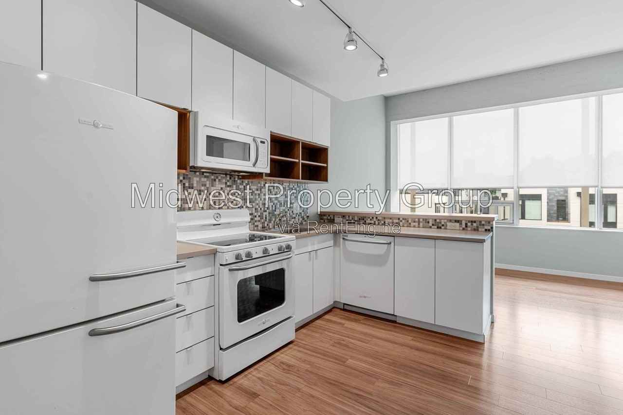 4100 Lindell Blvd #301
