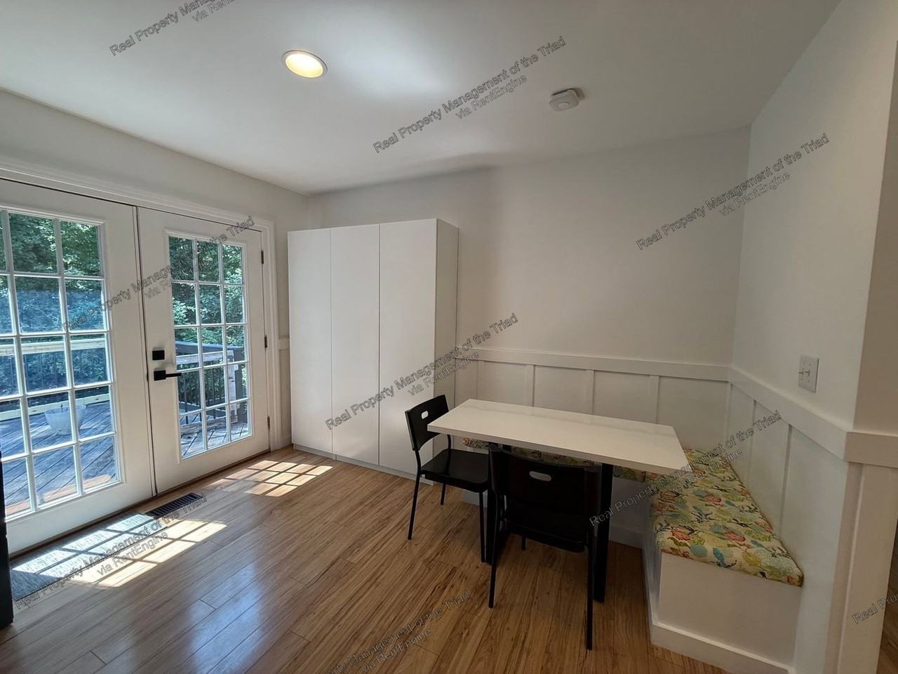 2707 Stratford Dr - Photo 6 of 20