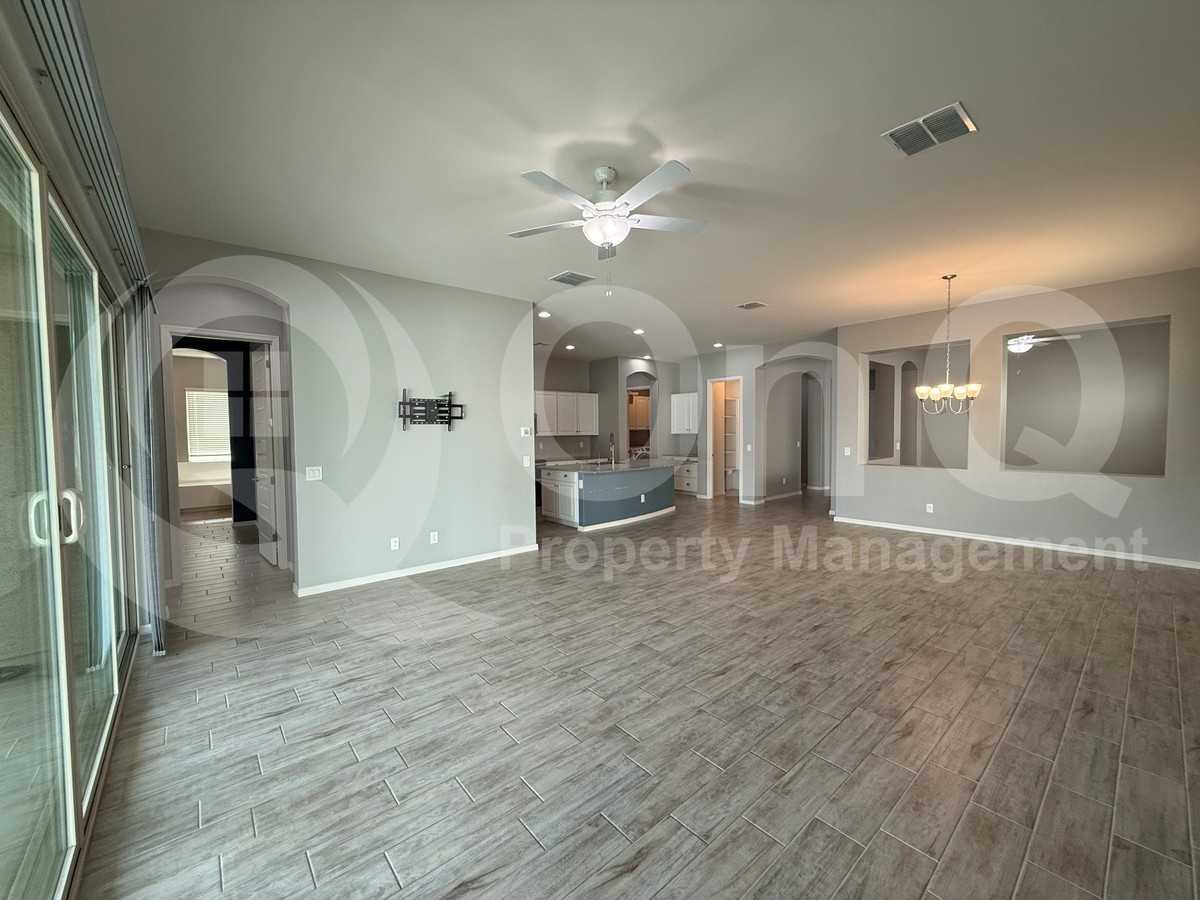 1453 W Buckwheat Tree Ave - Photo 5 of 24