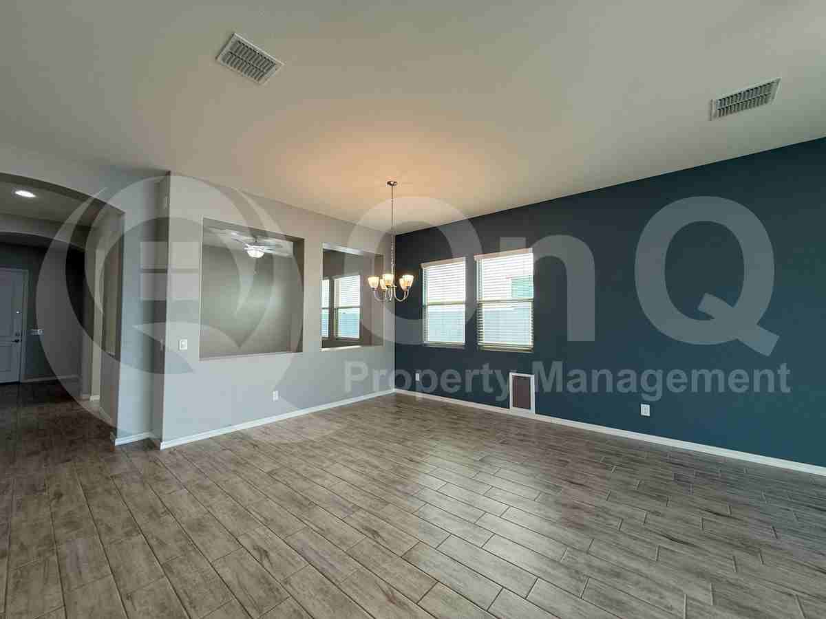 1453 W Buckwheat Tree Ave - Photo 6 of 24