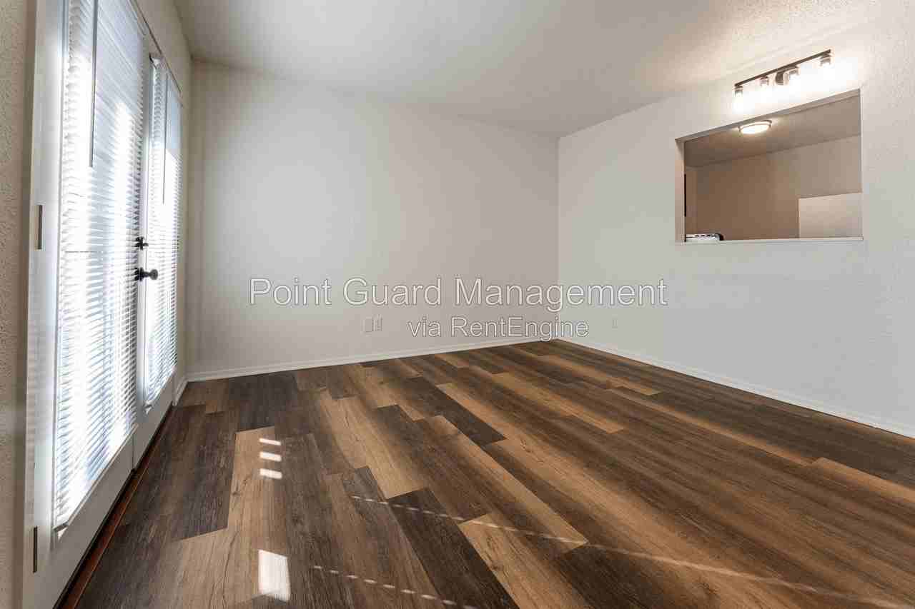 1431 Cambridge Pl #1431-22 - Photo 3 of 27