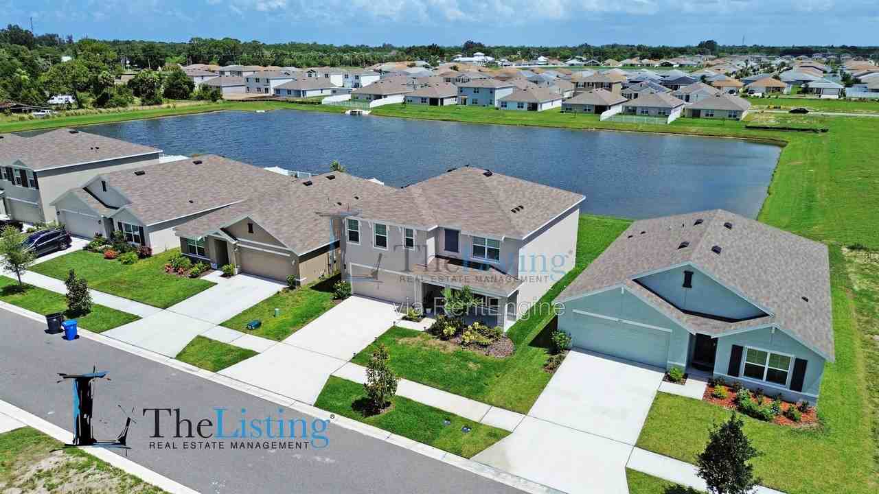 822 Will Scarlett Ave - Photo 4 of 40