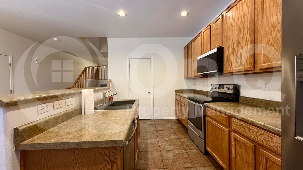 1181 E Boston St - Photo 2 of 22