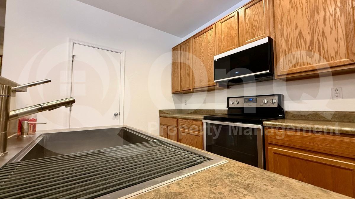1181 E Boston St - Photo 4 of 22