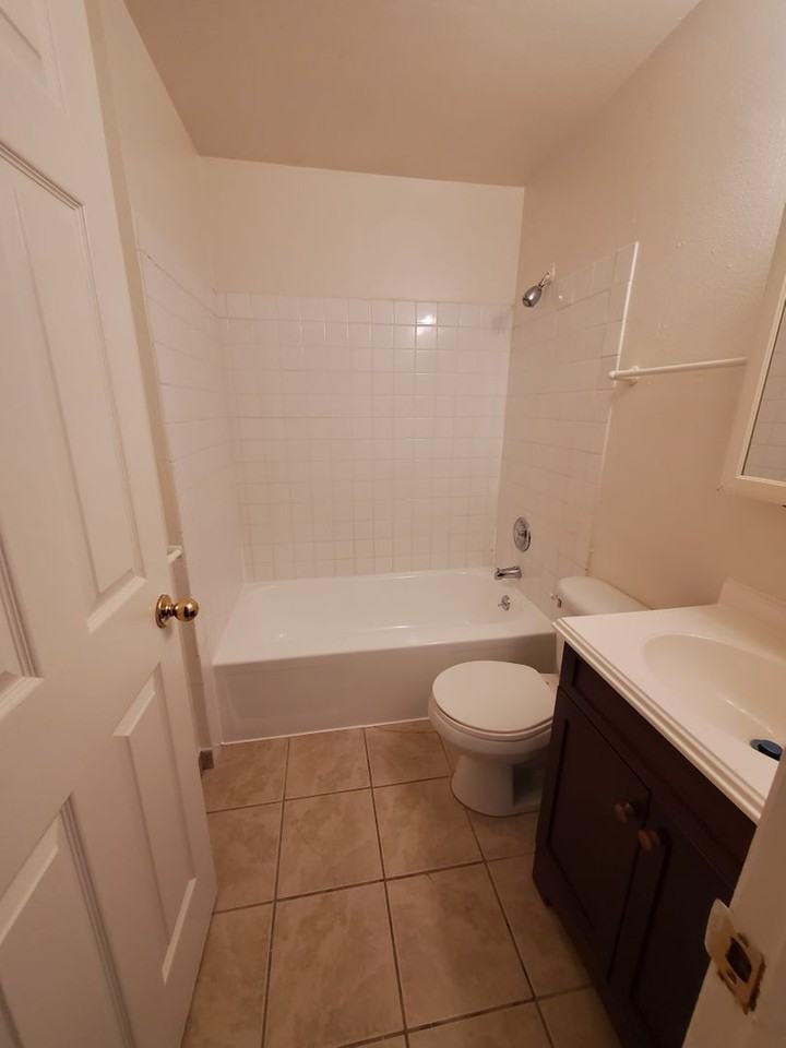 Benford Court Apartment Homes, LLC - Photo 7 of 37