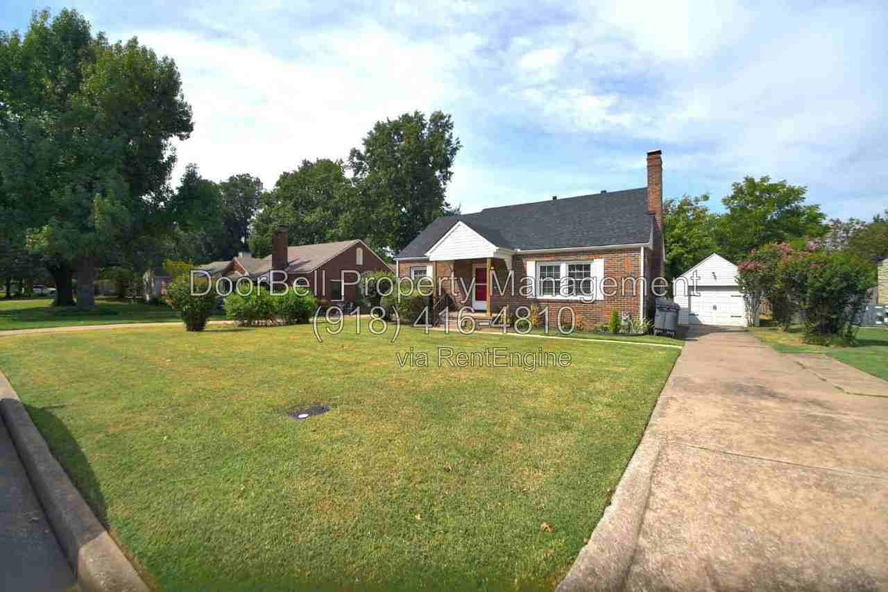 1150 S Oswego Ave - Photo 3 of 18