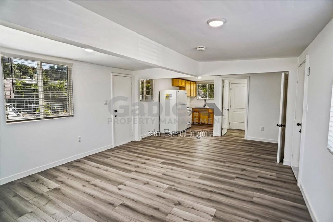 23830 Newhall Ave #J - Photo 3 of 11