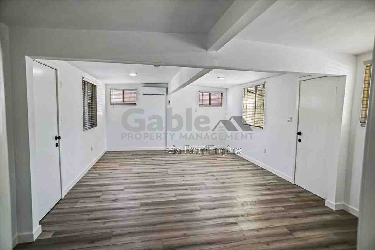 23830 Newhall Ave #J - Photo 4 of 11