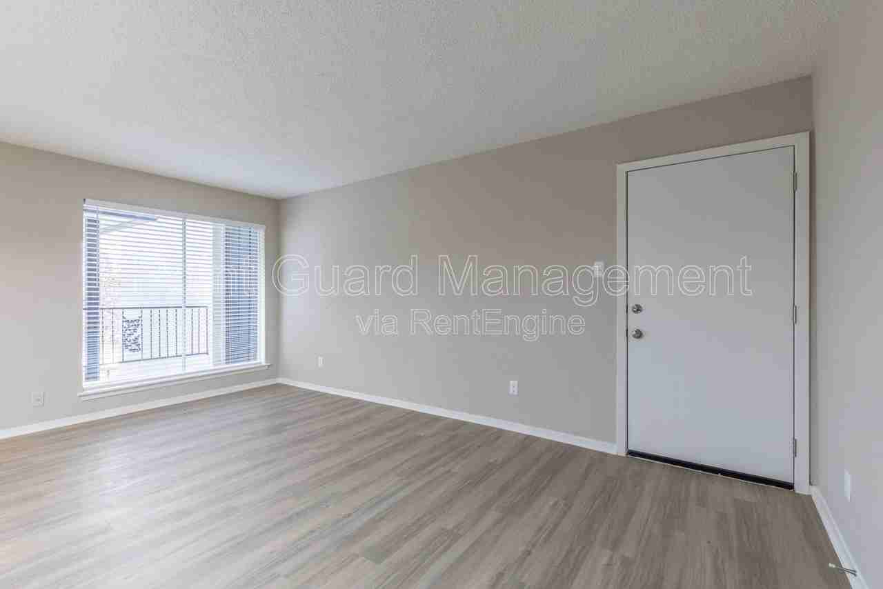 2244 Ridgmar Plz #47 - Photo 5 of 29
