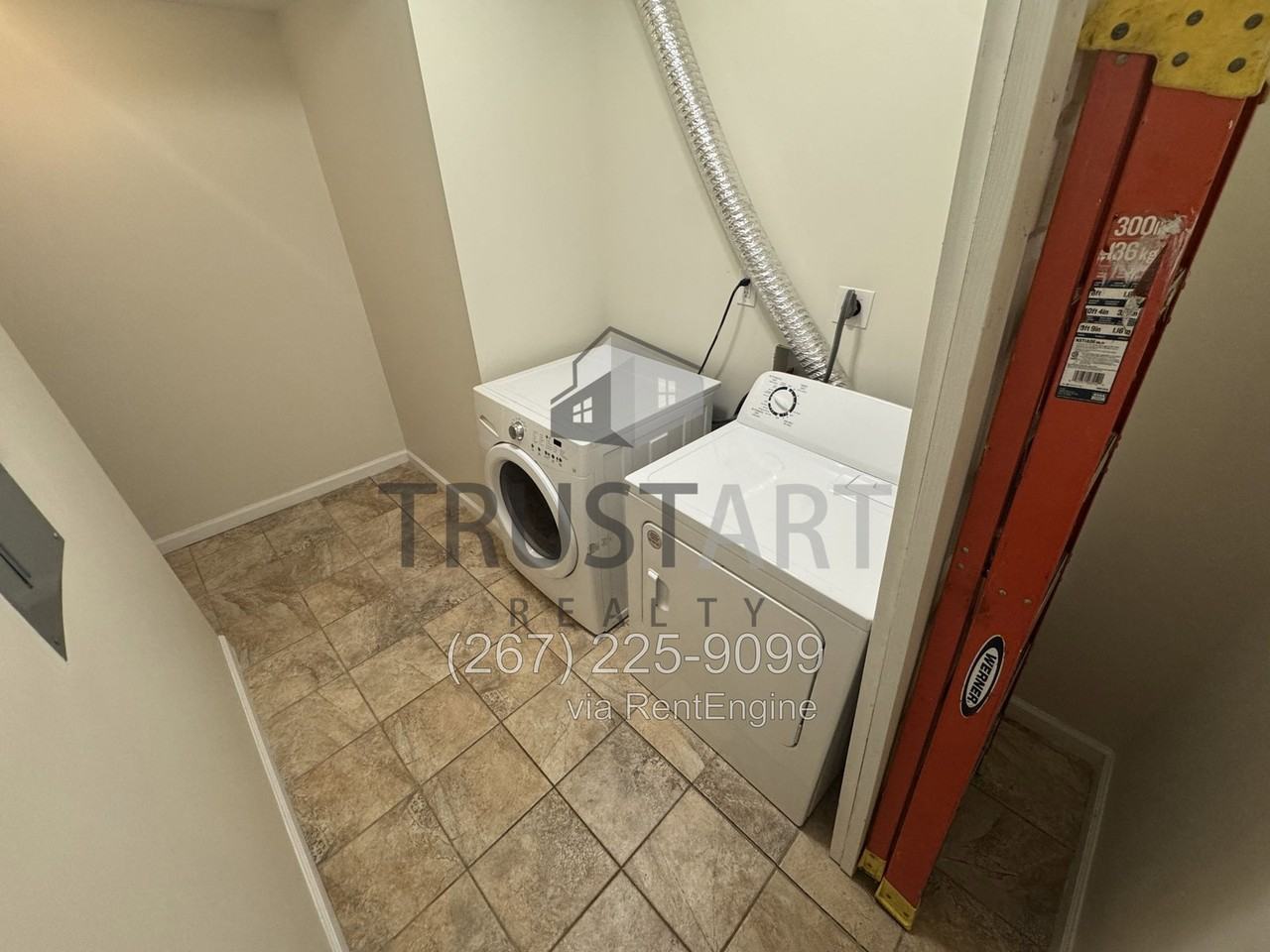 1609 W Diamond St #1 - Photo 2 of 21