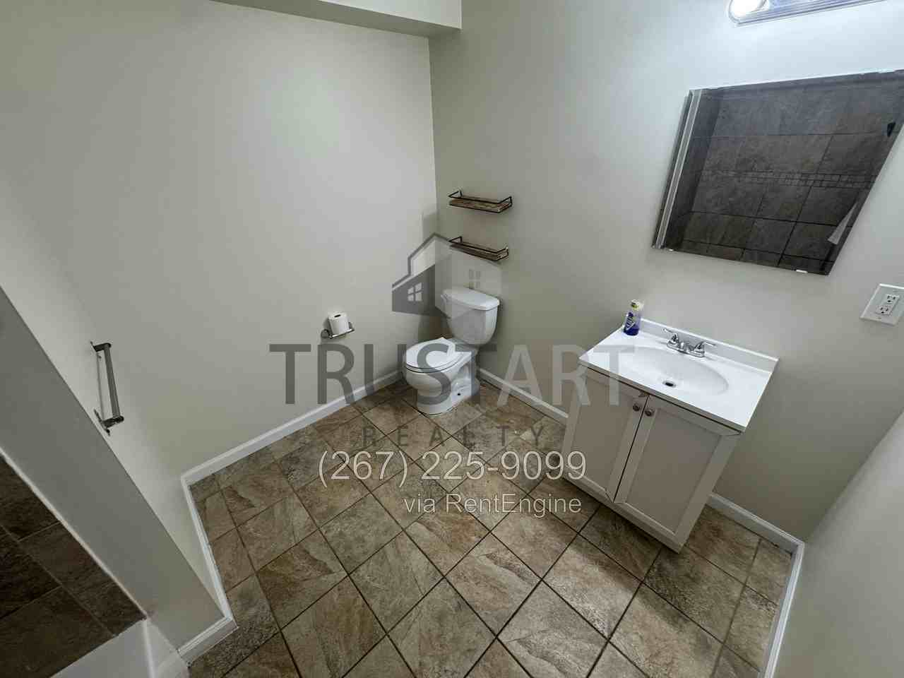 1609 W Diamond St #1 - Photo 3 of 21