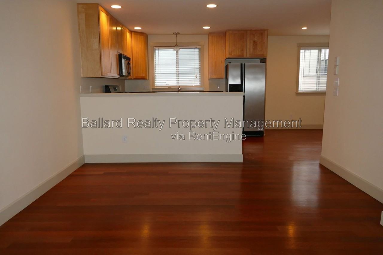 2440B Nw 58th St - Photo 3 of 16
