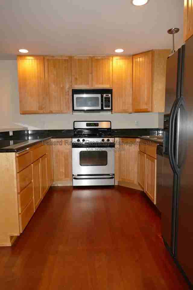 2440B Nw 58th St - Photo 6 of 16