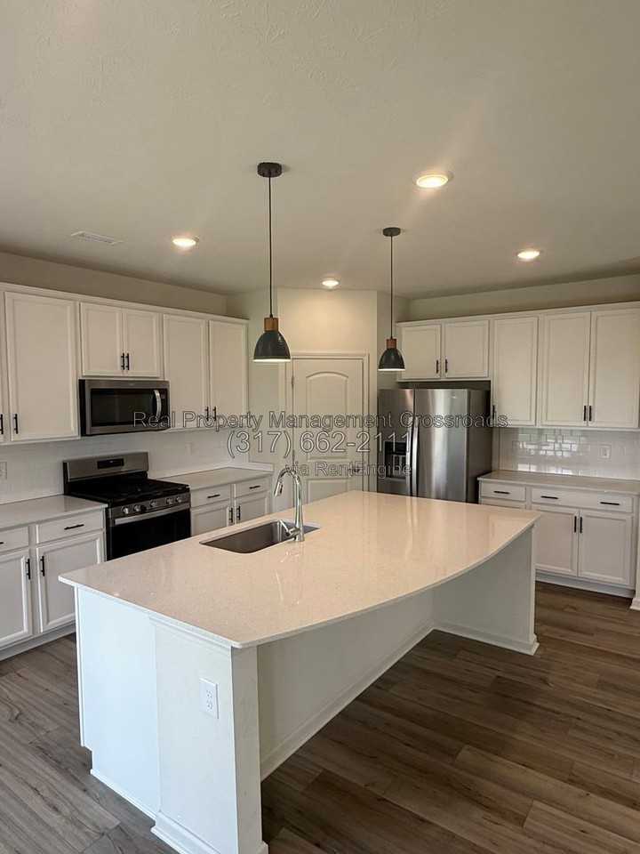 2810 Penn Ave - Photo 7 of 28