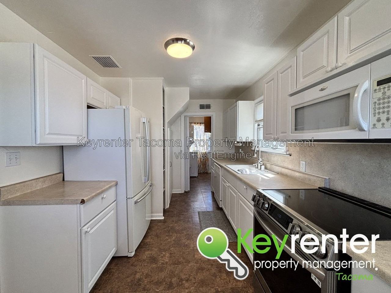 4831 A St - Photo 5 of 16