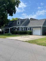 715 Park Cir - Photo 1 of 1