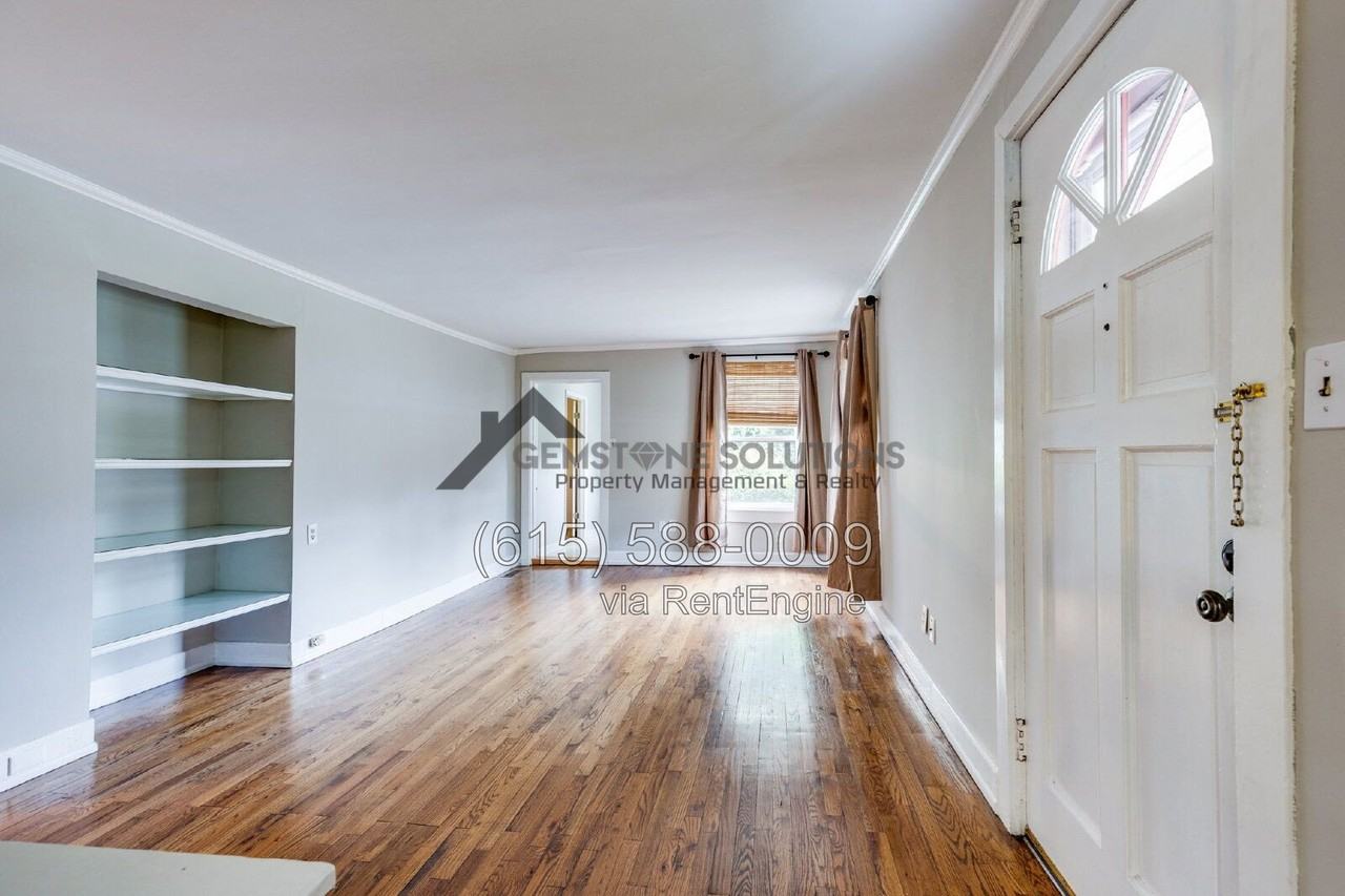 715 Park Cir - Photo 4 of 32
