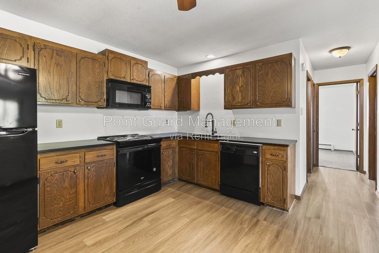 4009 S Locust Dr #4009-2 - Photo 2 of 14