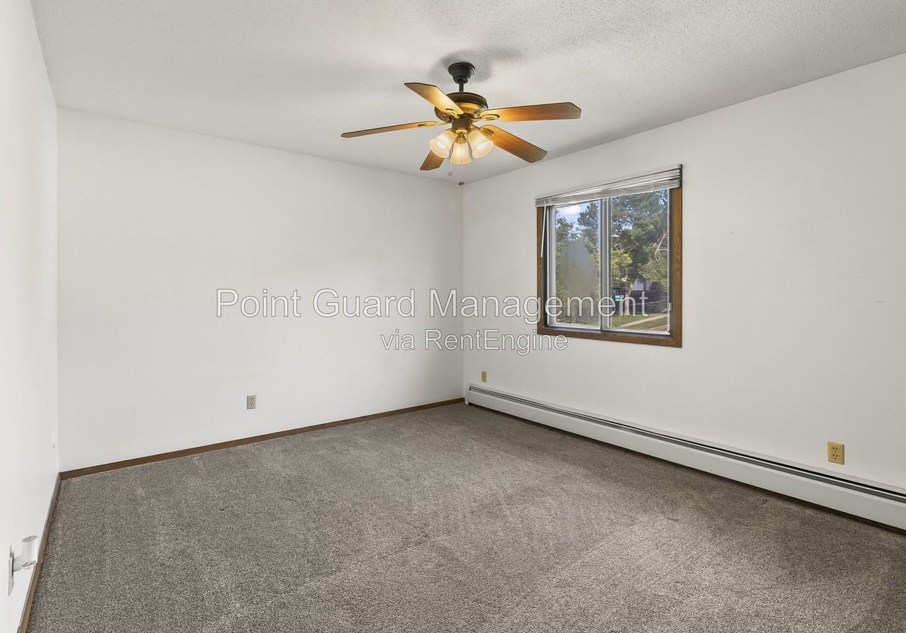 4009 S Locust Dr #4009-2 - Photo 5 of 14