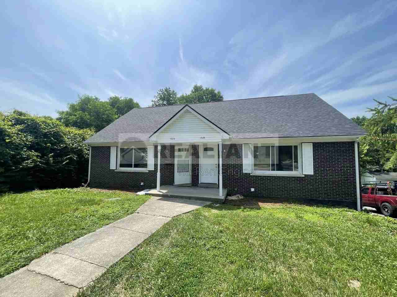 1684 Hill View Pl - Photo 2 of 15