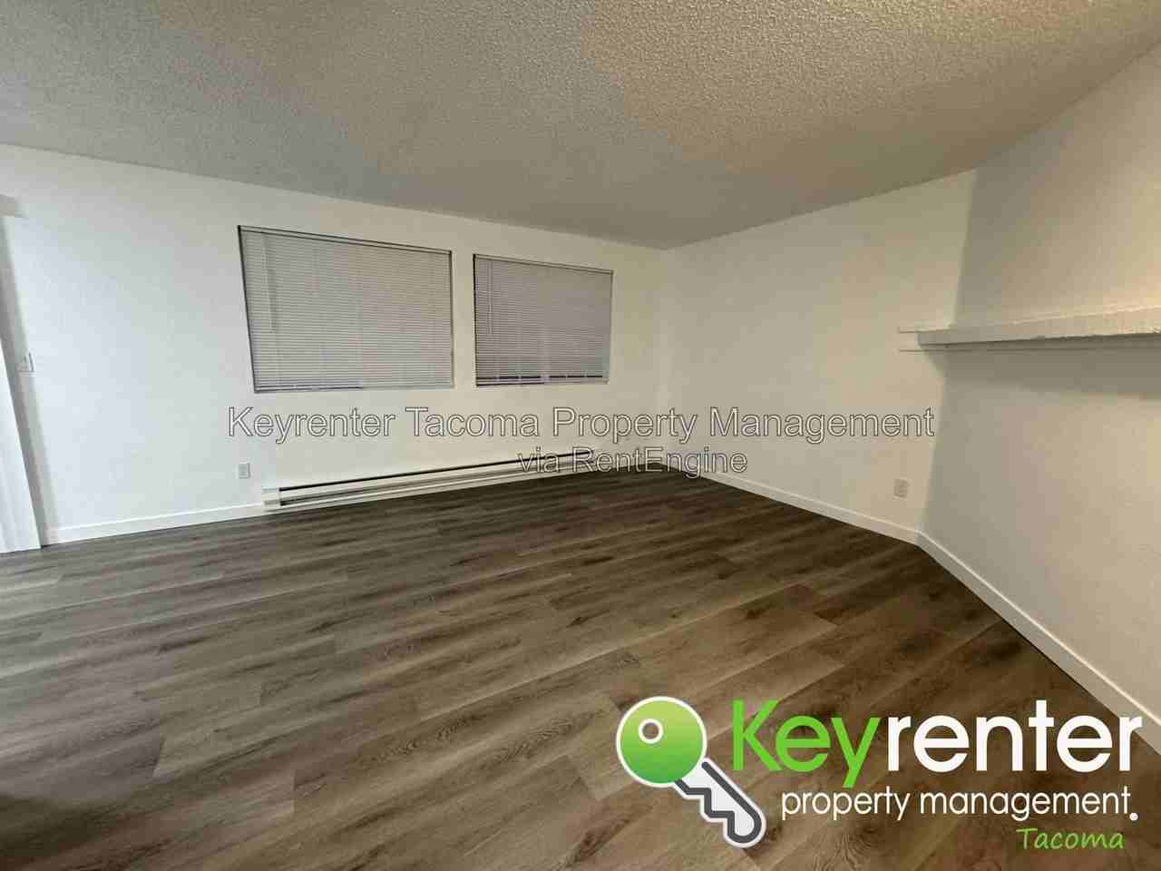 15911 18th Avenue Ct E - Photo 3 of 18