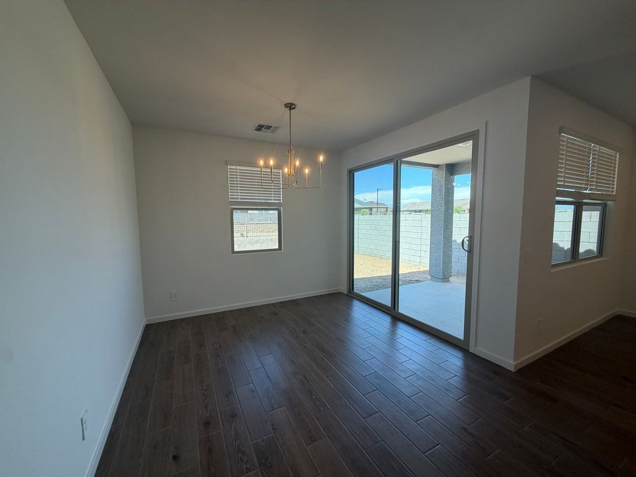 15804 W Cottontail Ln - Photo 5 of 20