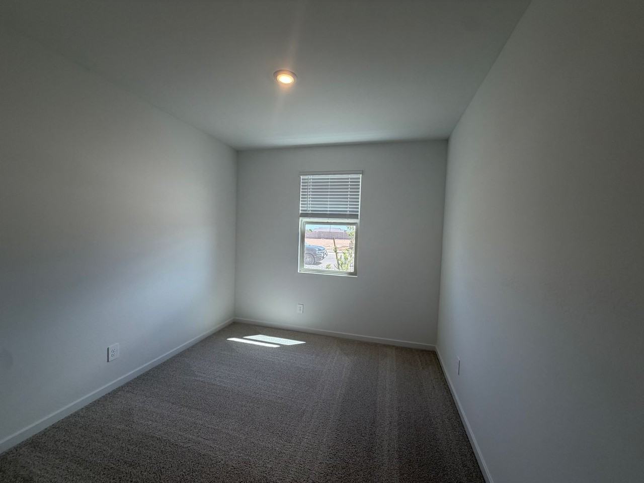 15804 W Cottontail Ln - Photo 7 of 20