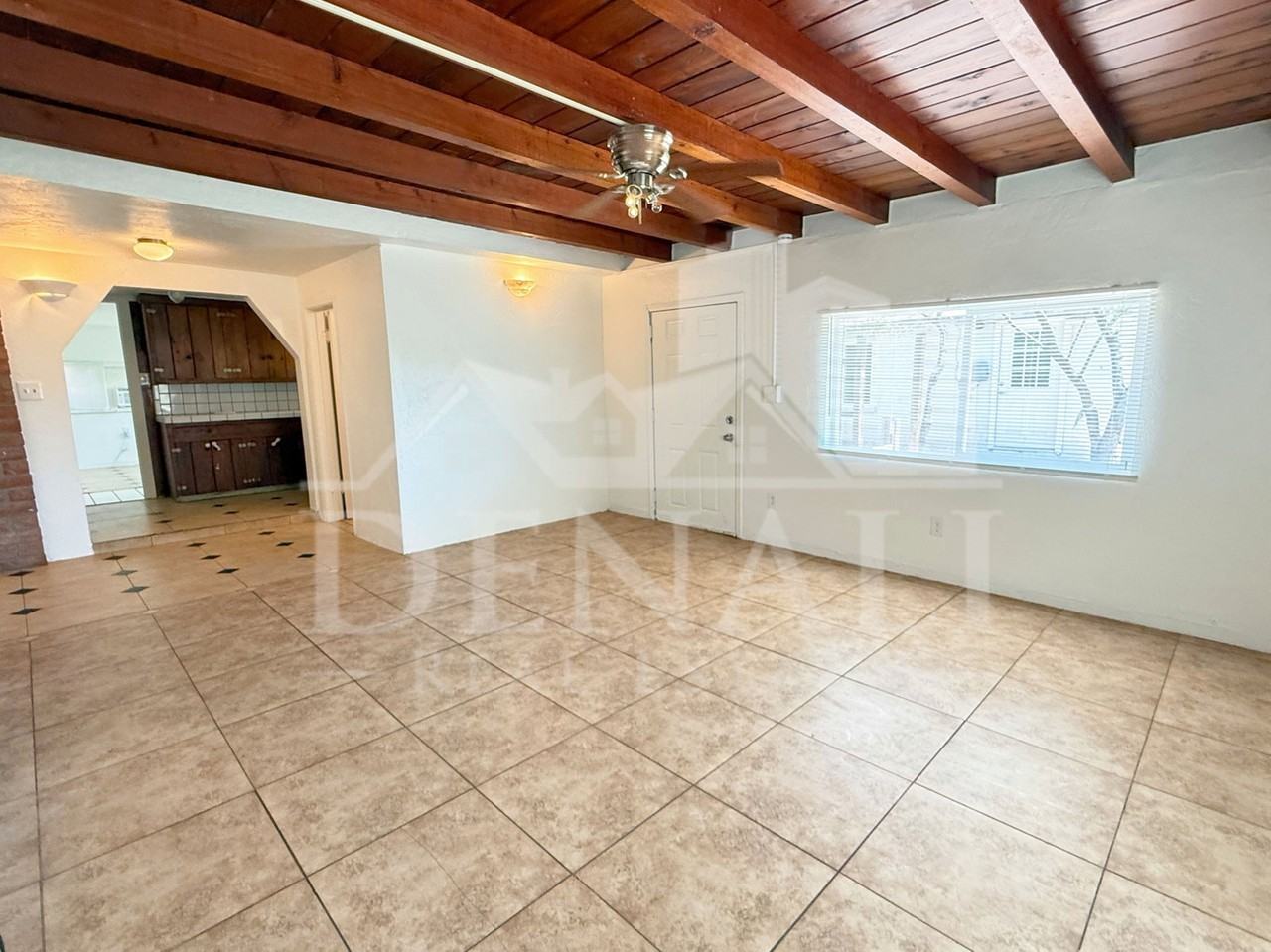 833 W Tipton Dr - Photo 2 of 23