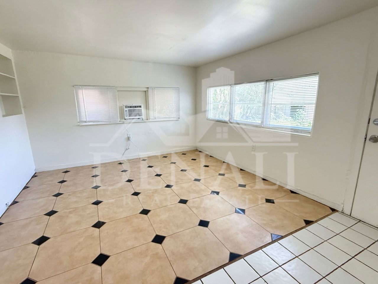 833 W Tipton Dr - Photo 7 of 23