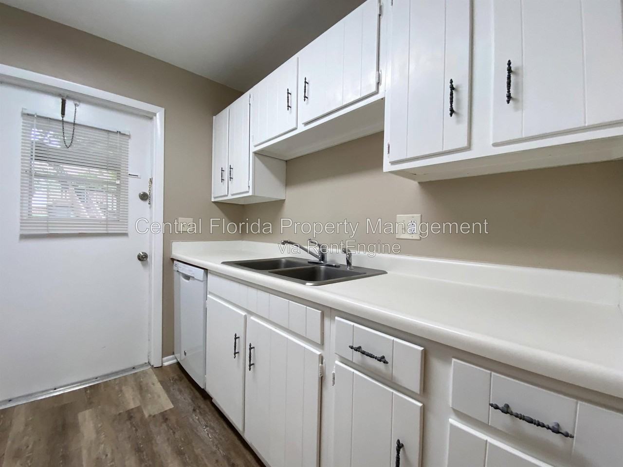 5313 Hansel Ave #D17 - Photo 6 of 15