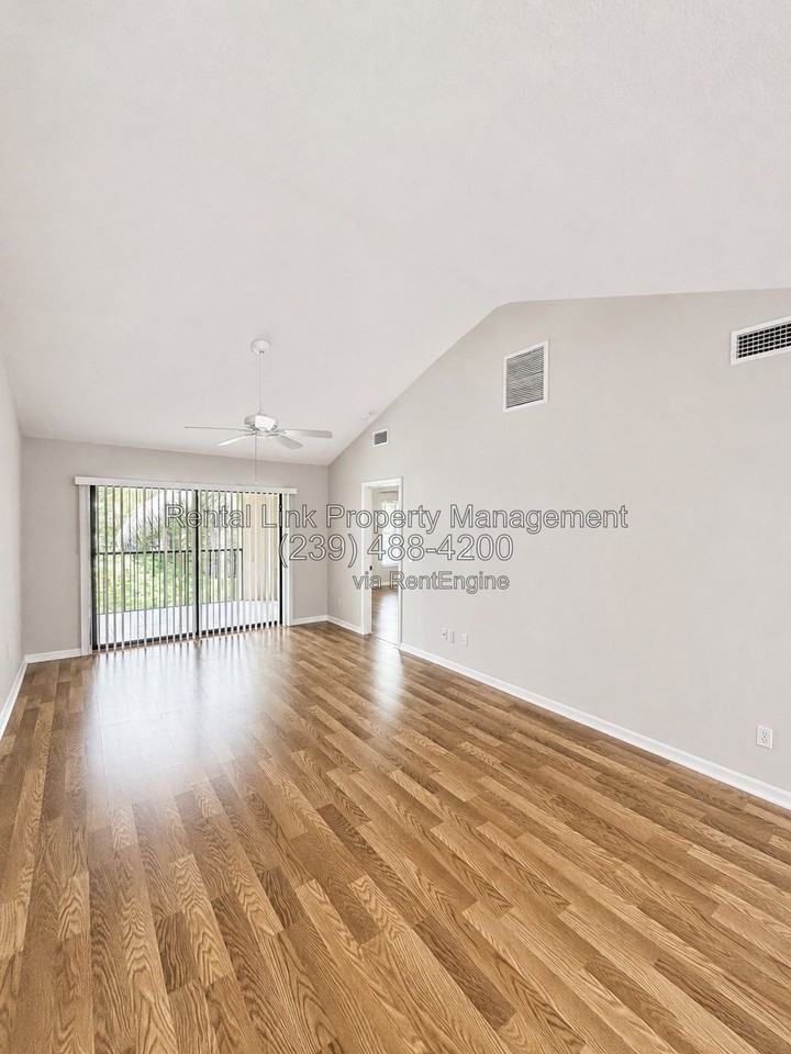 9820 Citadel Ln #203W - Photo 7 of 42