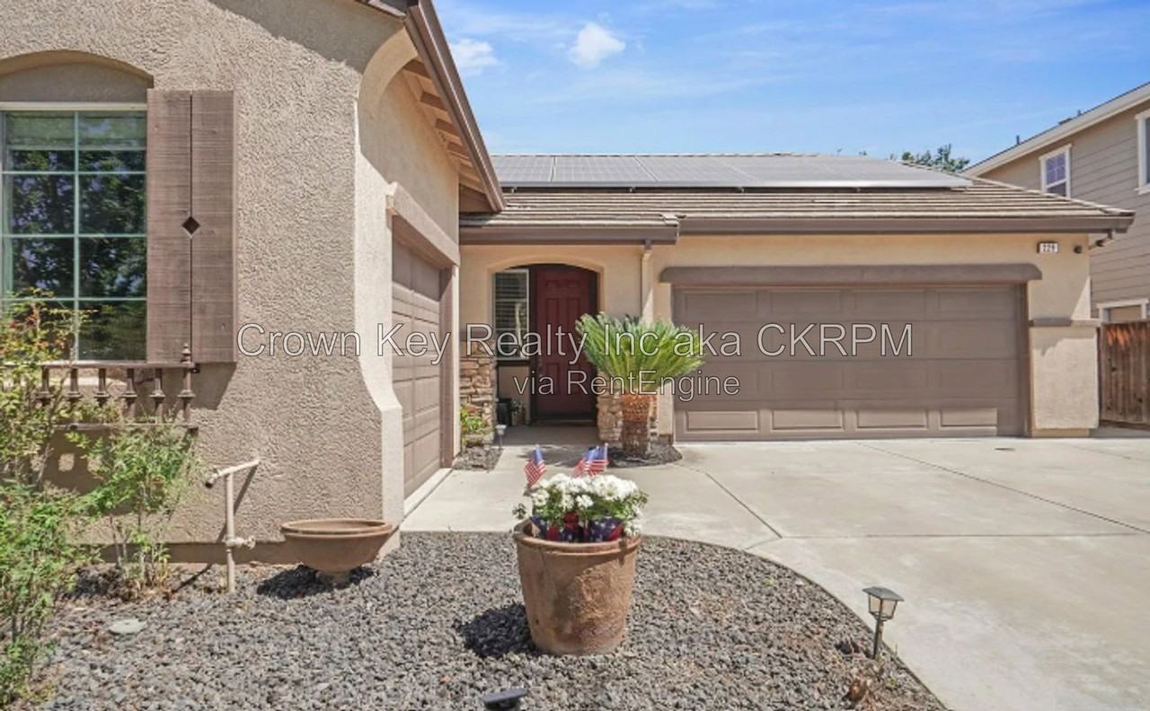 229 Wisteria Ln - Photo 5 of 42