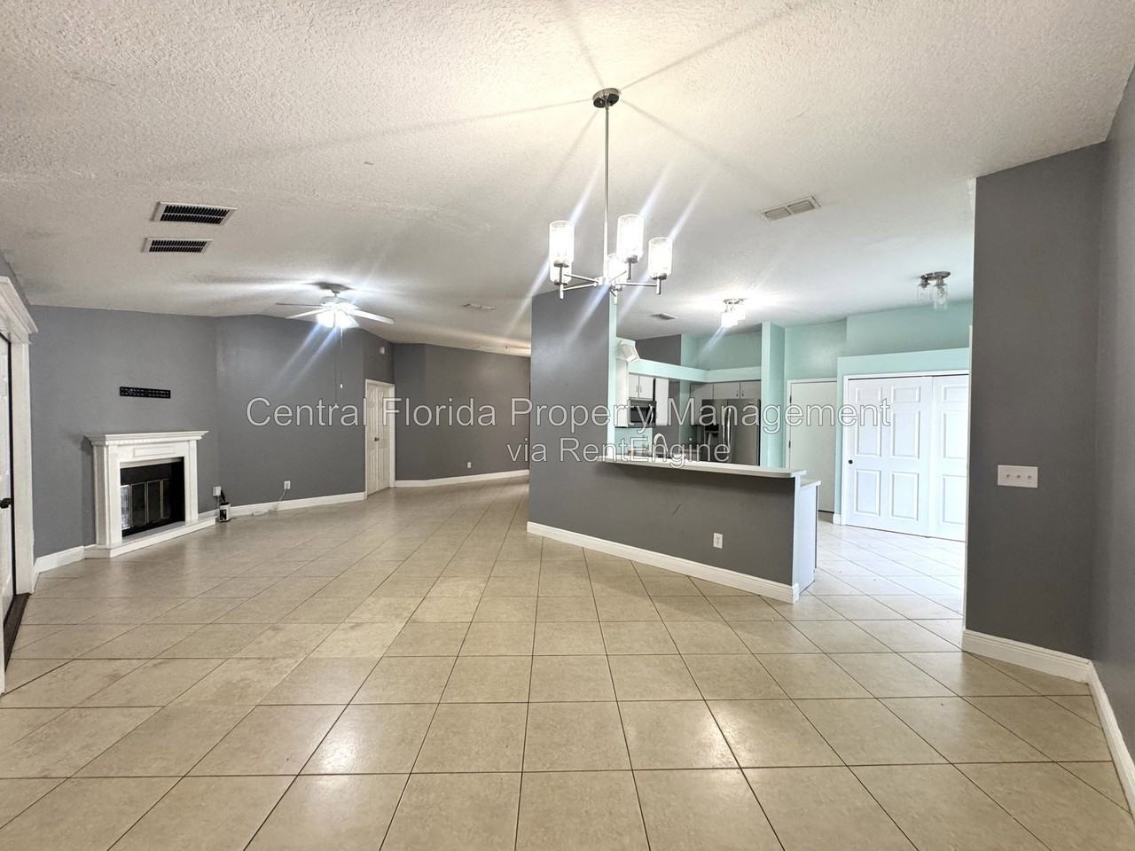 8120 Lesia Cir - Photo 3 of 25