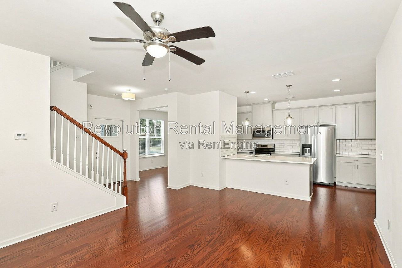 565 Morrow Ln Sw - Photo 4 of 16