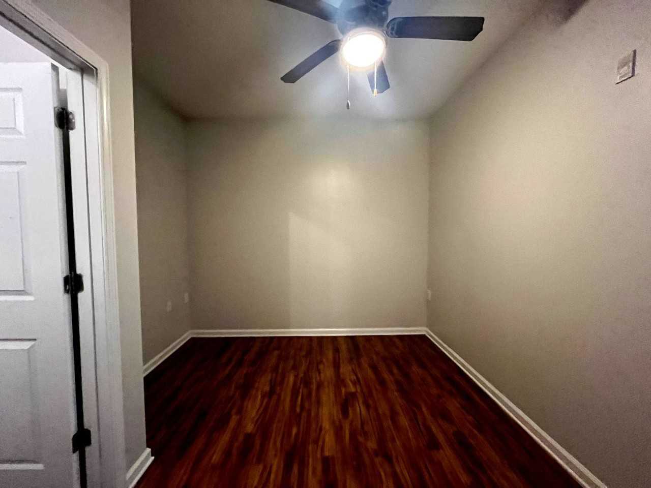 466 Poplar St #2 - Photo 7 of 16