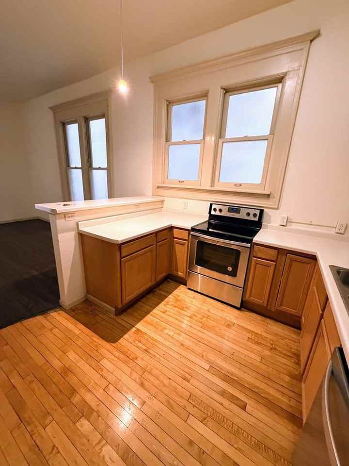 503 N Main St #A - Photo 3 of 18