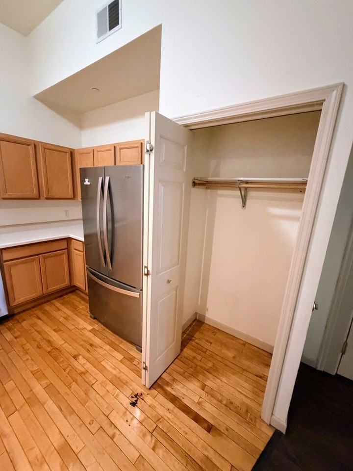 503 N Main St #A - Photo 5 of 18