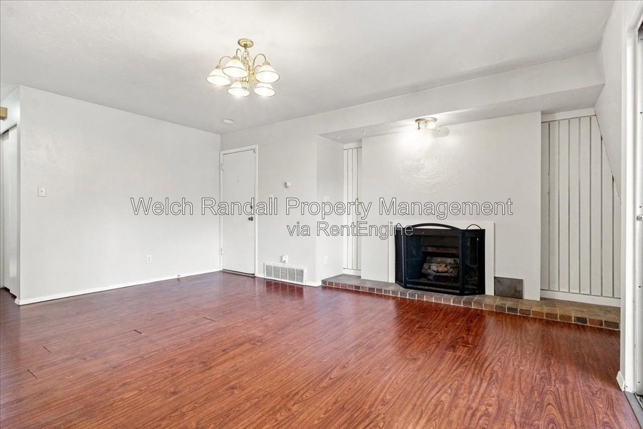 5511 S Willow Ln #F - Photo 3 of 25