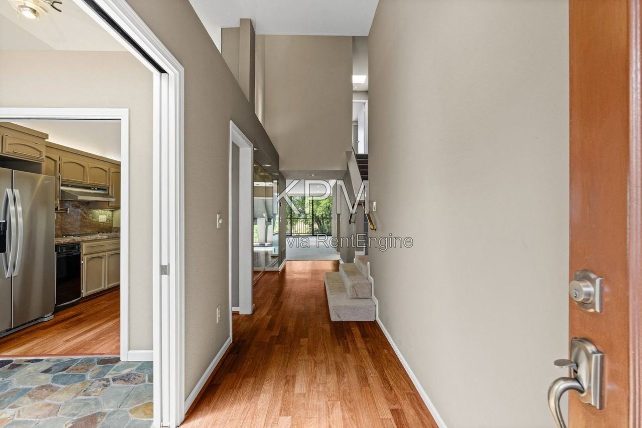 6669 Embarcadero Dr #16 - Photo 4 of 50