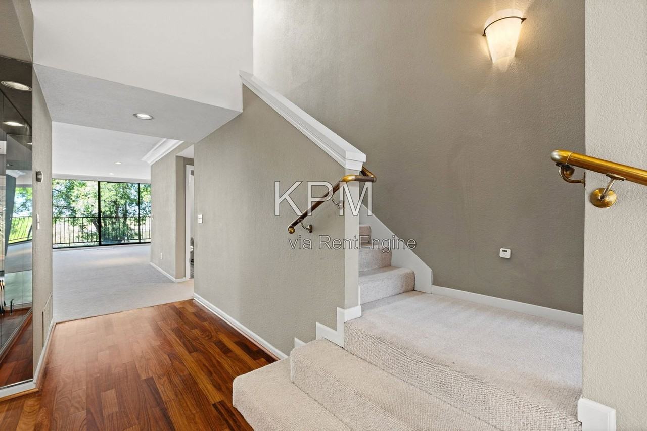 6669 Embarcadero Dr #16 - Photo 6 of 50