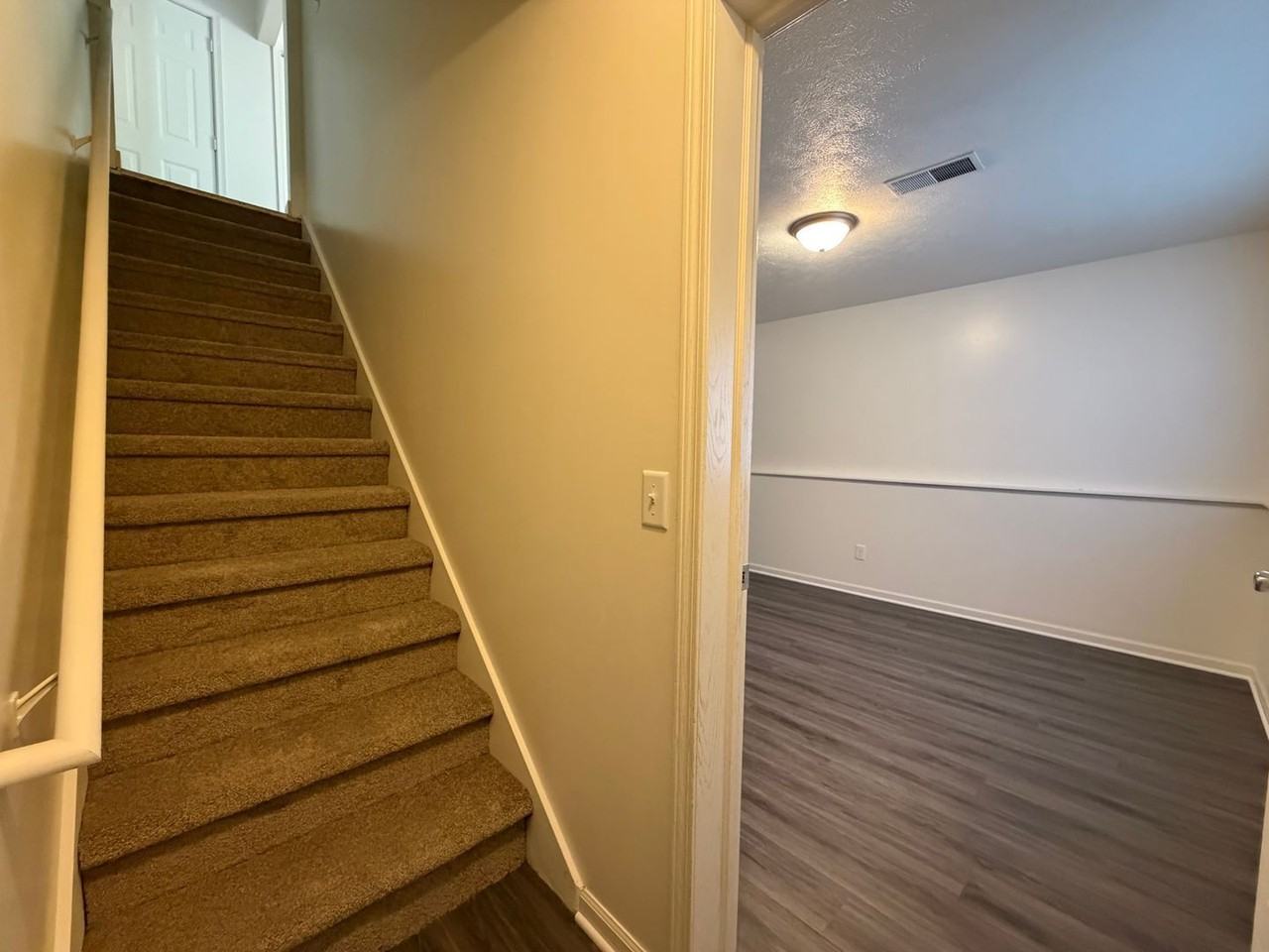 7549 Eastern Ave Se #7549 - Photo 6 of 24